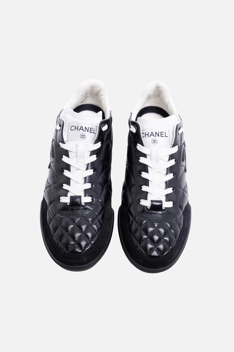 Low-Top Quilted Leather Sneakers in Black | Pre-owned Chanel