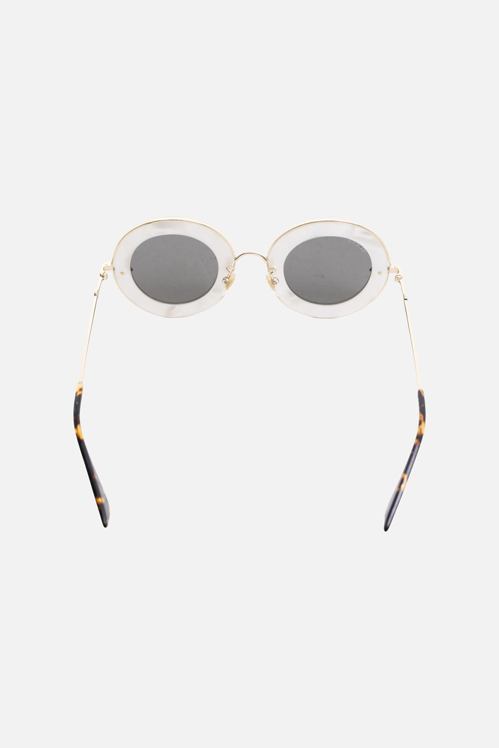 Pre-owned Gucci sunglasses in pearl white, back view, slim metal temples with tortoiseshell-effect tips