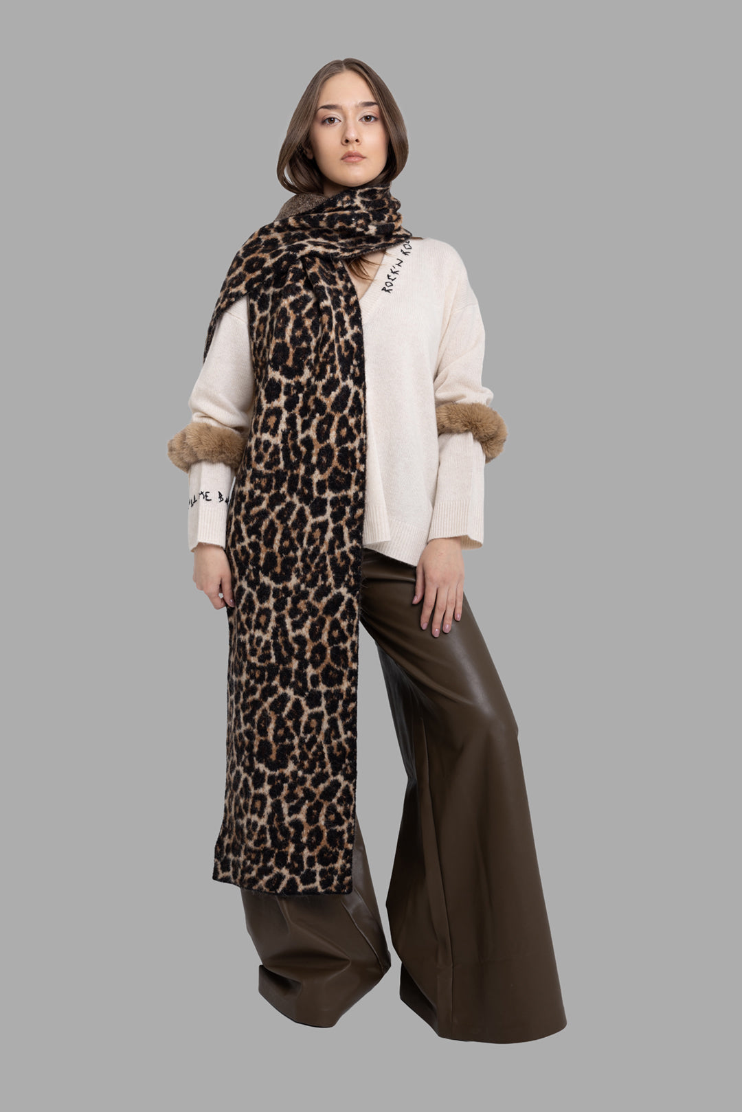 Zadig & Voltaire women's ecru cashmere sweater, on-model full-length front view with leopard scarf and wide-leg trousers.