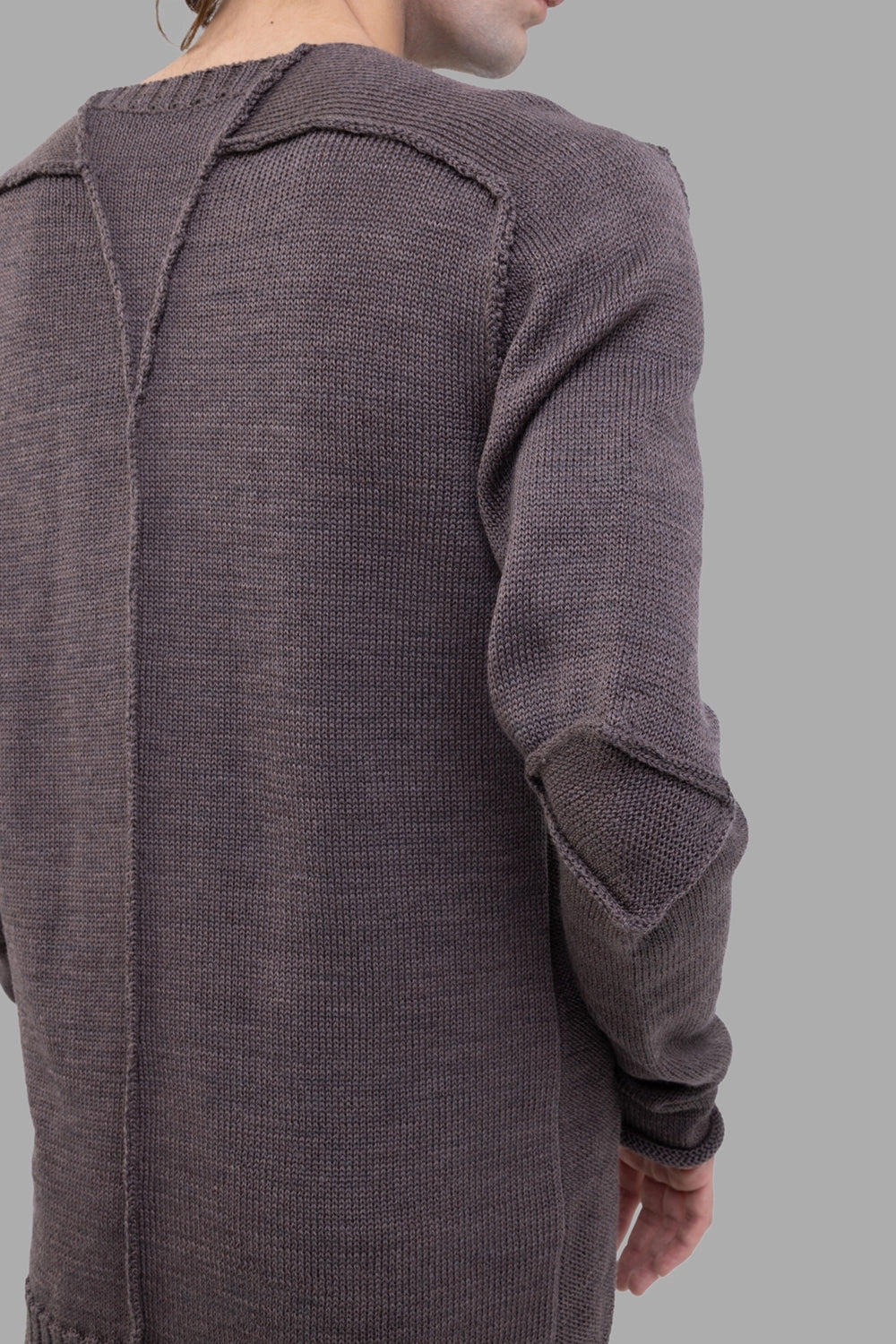 Masnada sweater in Fango, fabric close-up, external elbow patch seam detail