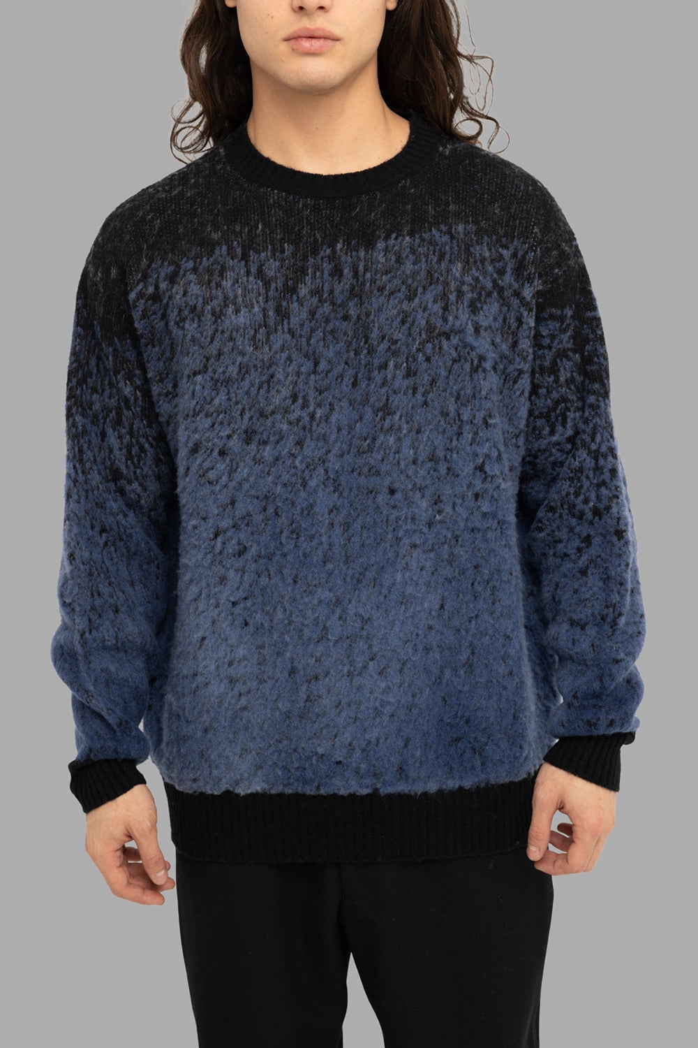 Avant Toi men’s sweater in Midnight, front view, brushed jacquard degradé and ribbed crewneck
